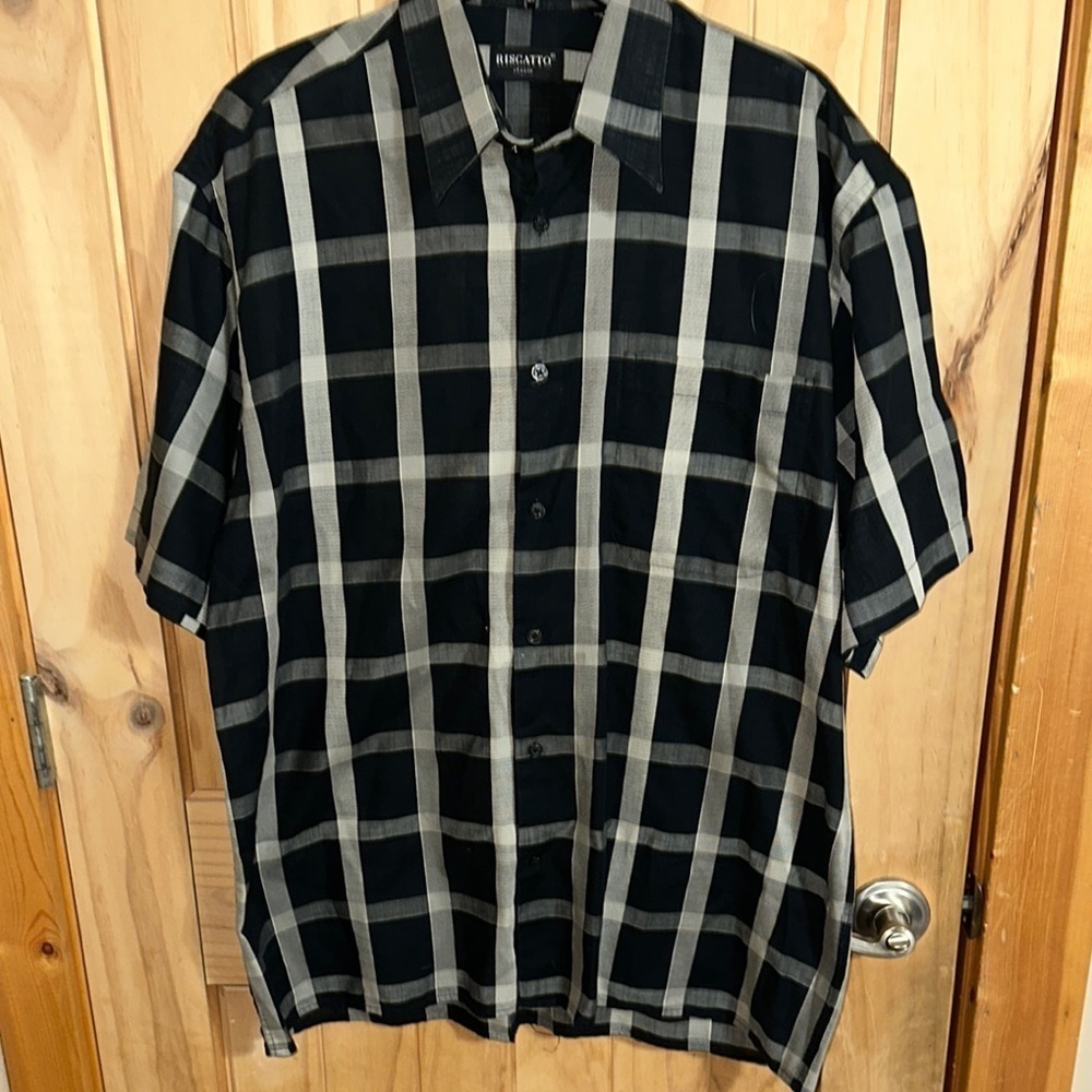 Vintage Riscatto Italia Black and Gray Casual Button Front Down Shirt